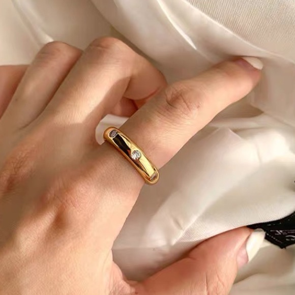 🥰18K Gold Plated Melody Pave Ring - Picture 3 of 6